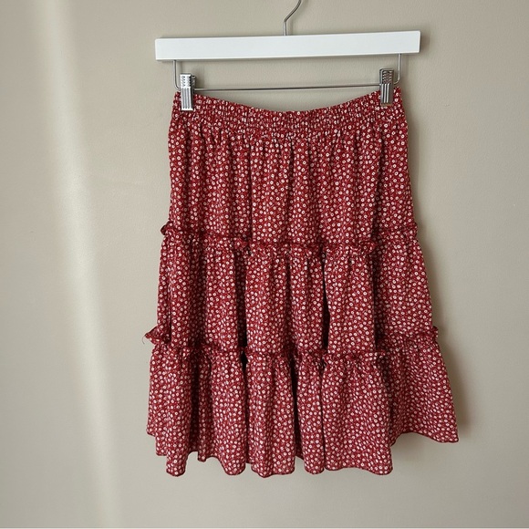 NWOT SHEIN Red Floral Ruffle Tiered Women's Knee Length Skirt Size Small - Picture 5 of 7
